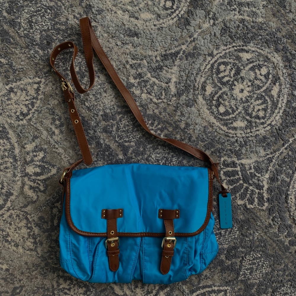 Steven Crossbody Bag